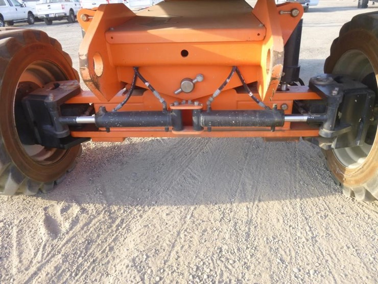 2013-jlg-860sj-image-27
