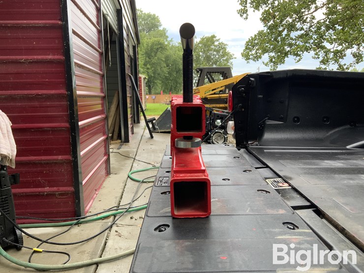 heavy-duty-clamp-on-2"-receiver-hitch-adapter-image-8