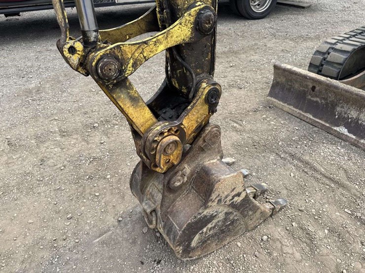 2008-yanmar-vio35-image-5