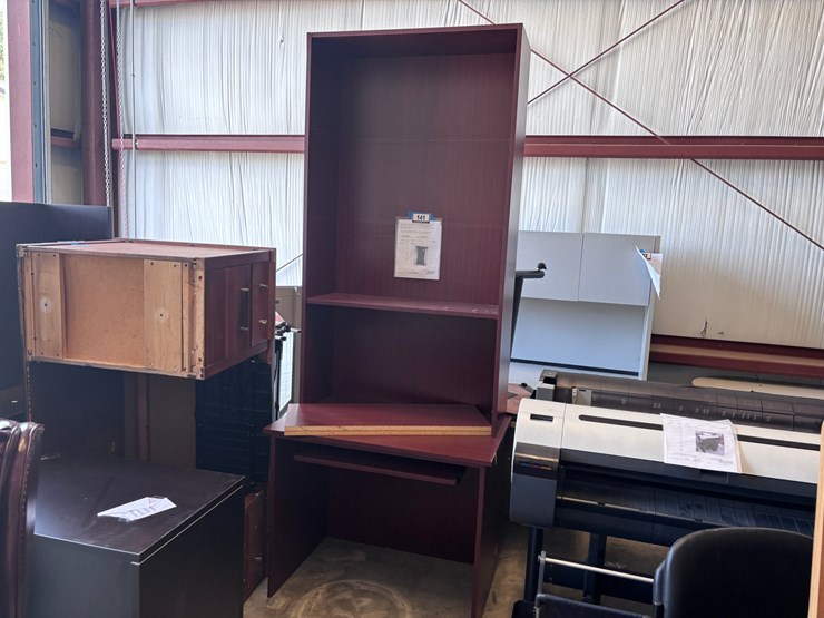 #141-•-desk-with-hutch-image-1