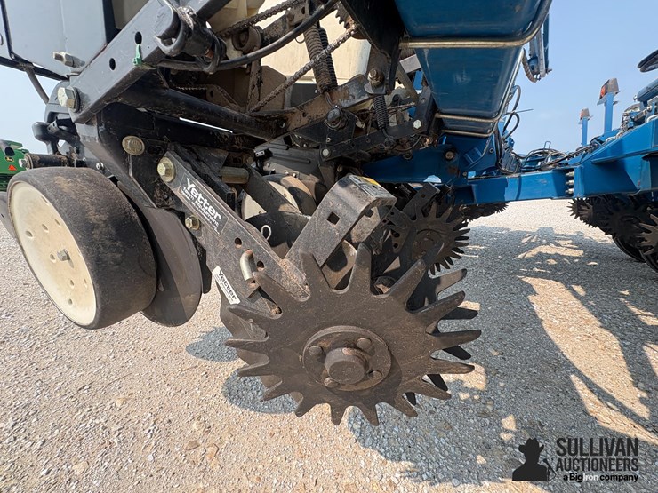 kinze-3200-image-11