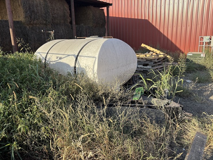 1000-gallon-sprayer-image-4