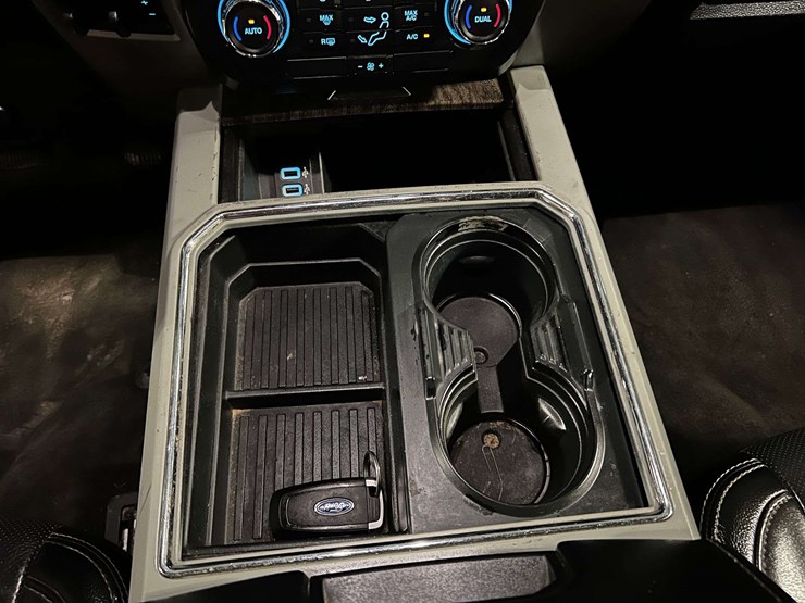 2017-ford-f250-lariat-image-44