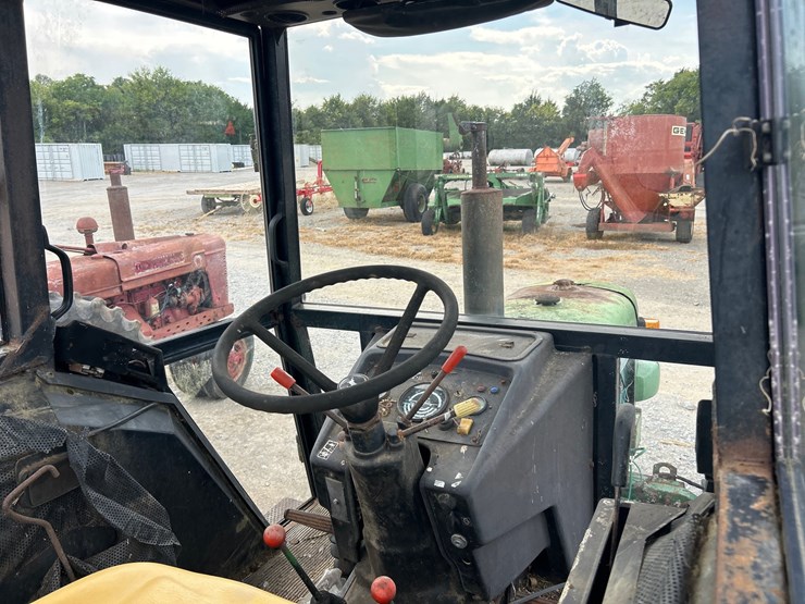john-deere-2130-image-10