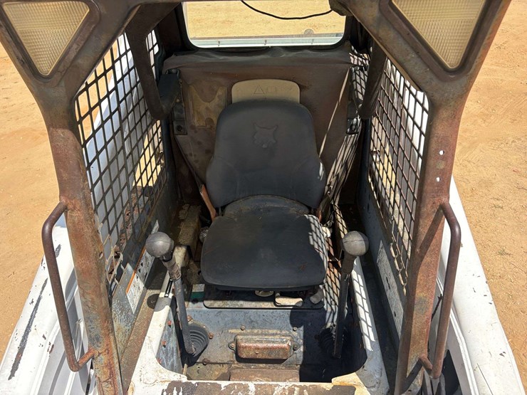 bobcat-t300-image-9