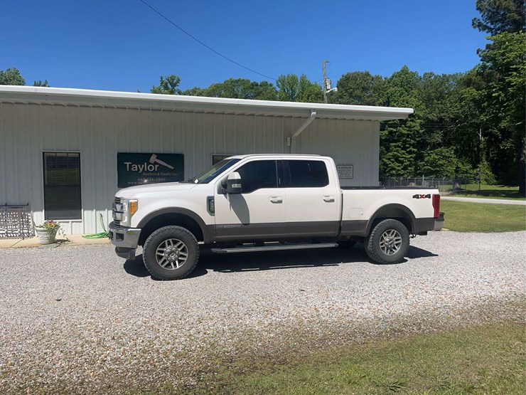 2017-ford-f250-image-1