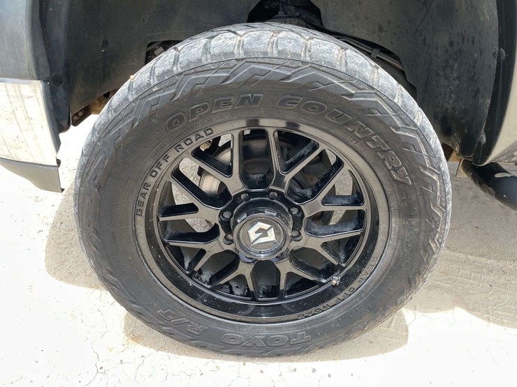2002-chevrolet-silverado-2500-image-19