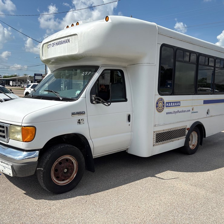 2007 FORD E350