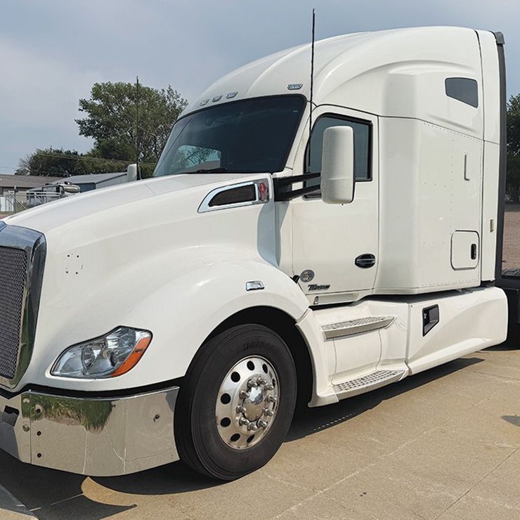 2021 KENWORTH T680