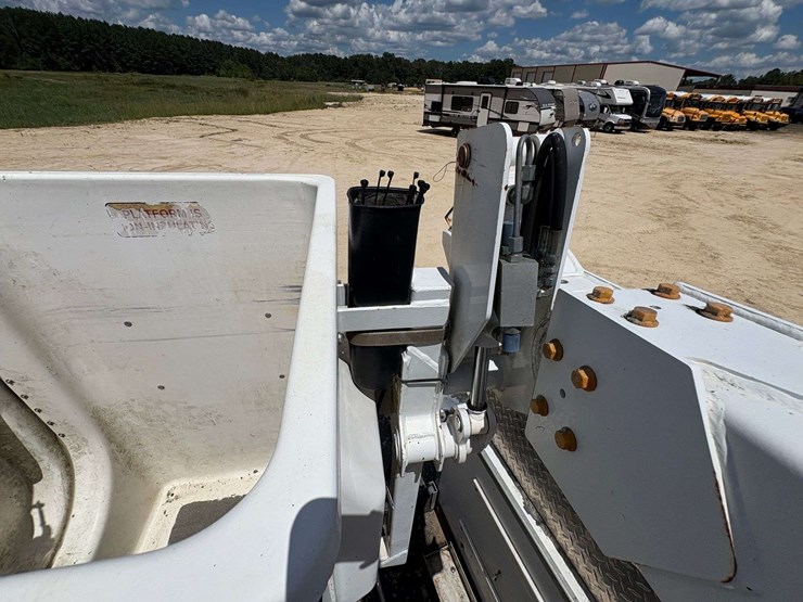 2012-altec-at200a-image-47