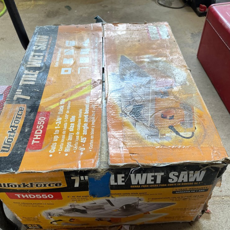 #10124 • Workforce 7" Tile Wet Saw
