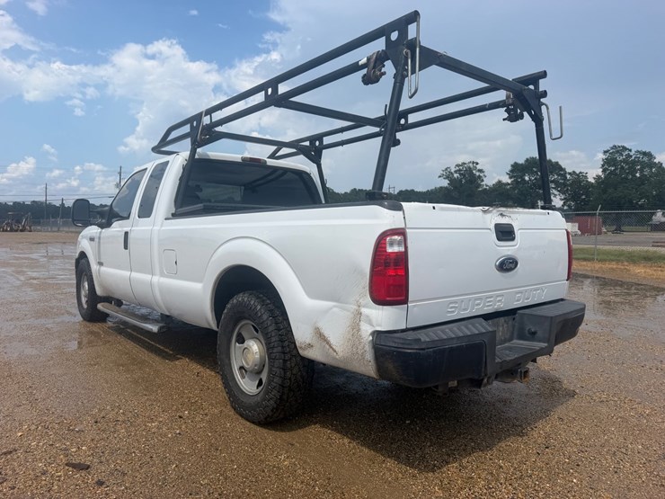 2005-ford-f250-image-3