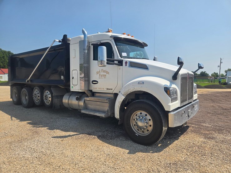 2019-kenworth-t880-image-23