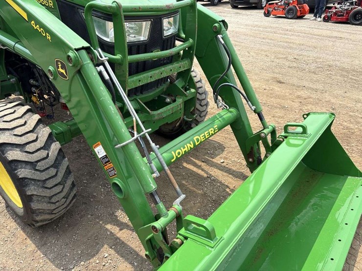 john-deere-4066r-image-10