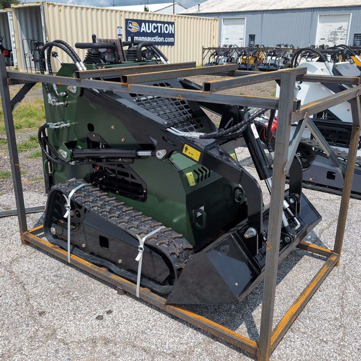 ZJG Mini Skid Steer Loader ZJ-380 (Green) - 15HP