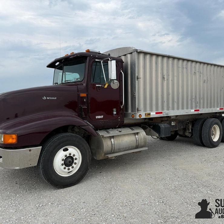 1996 INTERNATIONAL 9200