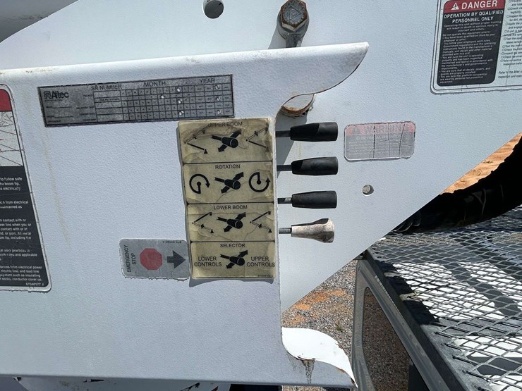 2011-international-durastar-4300-image-39
