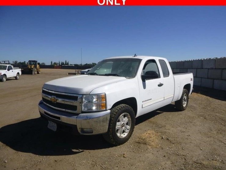 2012-chevrolet-1500-image-1