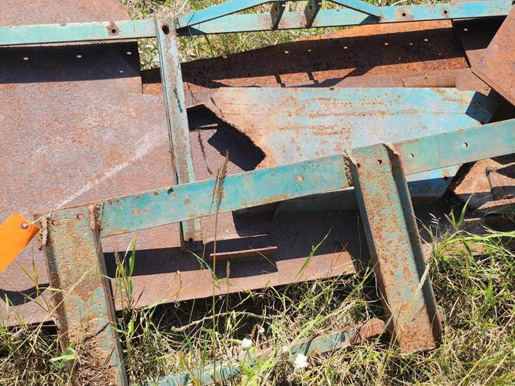 #2831-•-pile-of-metal-scrap-image-3