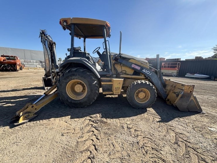 2007-deere-410j-image-7