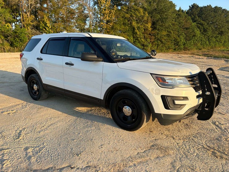 2018-ford-explorer-image-4