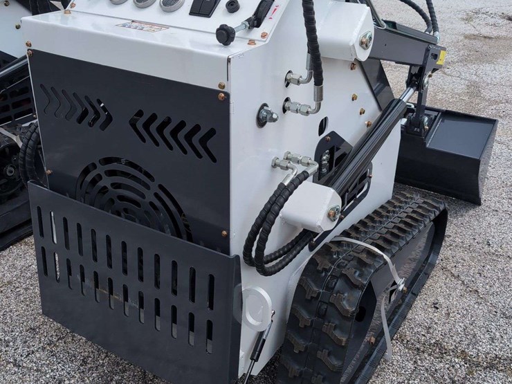 zjg-mini-skid-steer-loader-zj-380-(white)---15hp-image-10