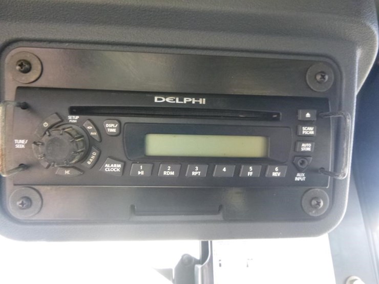 2012-deere-672gp-image-17