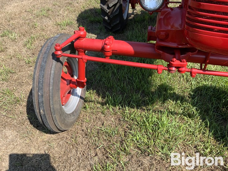 1953-mccormick-farmall-super-a-2wd-tractor-image-11