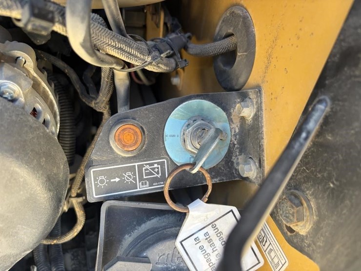 2019-caterpillar-272d2-image-41