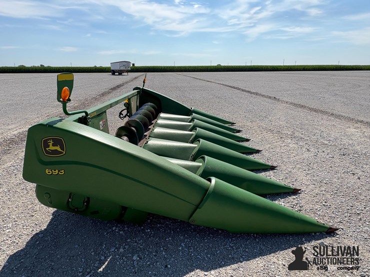 john-deere-693-image-4