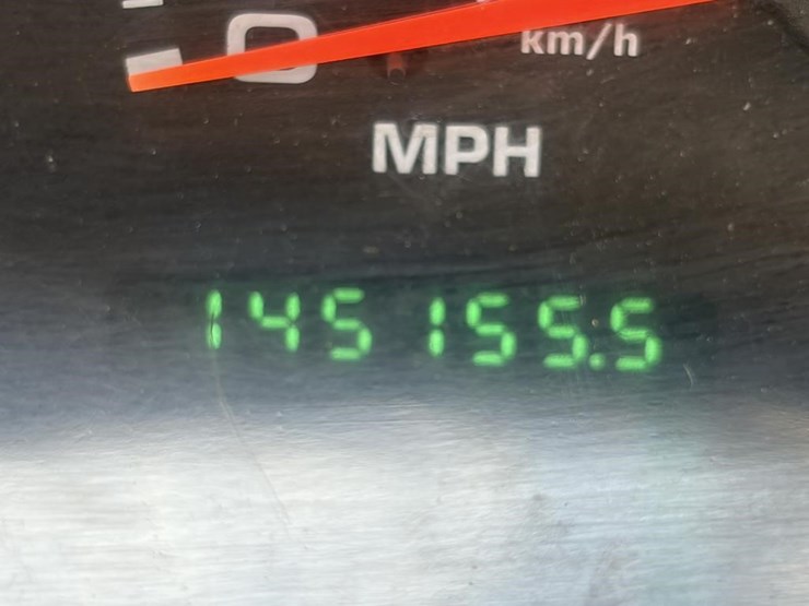 2004-ford-f350-image-16
