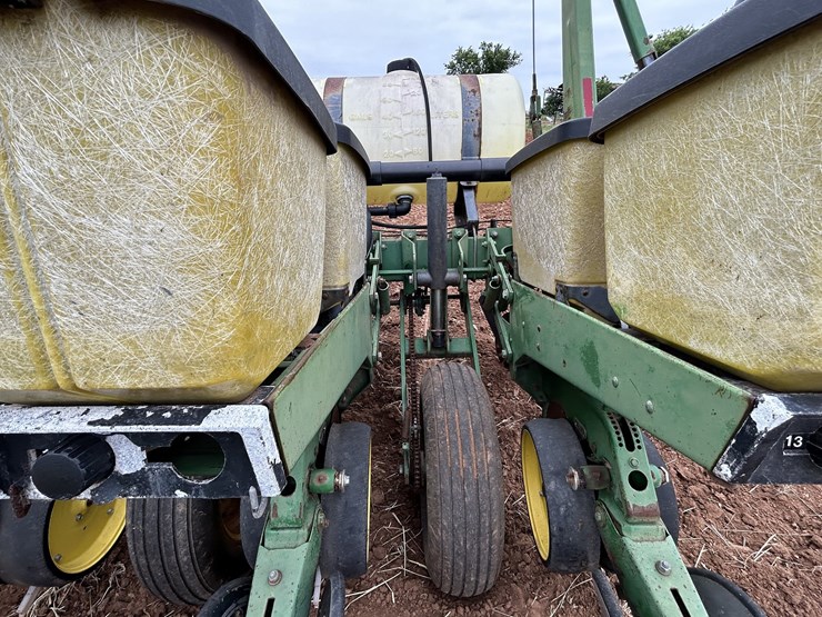 1989-john-deere-7200-image-14