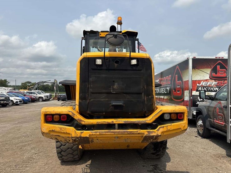 jcb-427-image-3