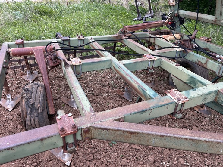 flex-king-200-18'-field-cultivator-image-4