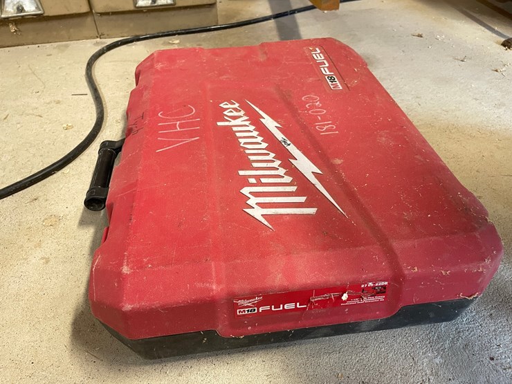 #10127-•-milwaukee-rotary-hammer-and-hammervac-image-7