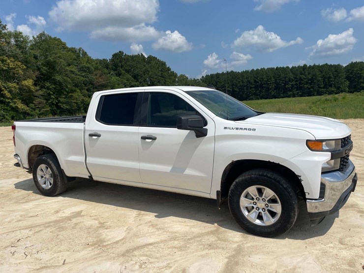 2019-chevrolet-silverado-1500-image-5