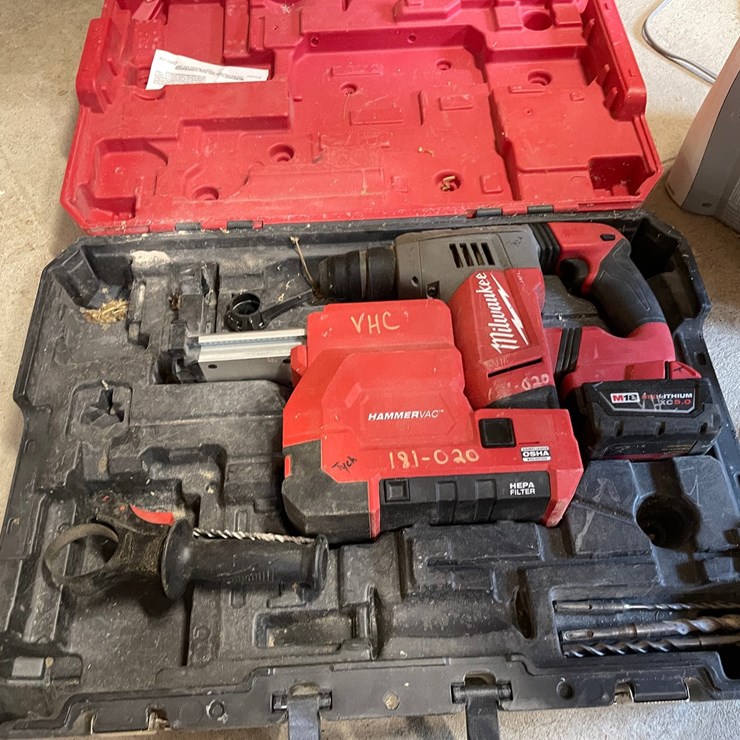 #10127 • Milwaukee Rotary Hammer and Hammervac