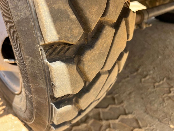 2015-ford-f550-image-23