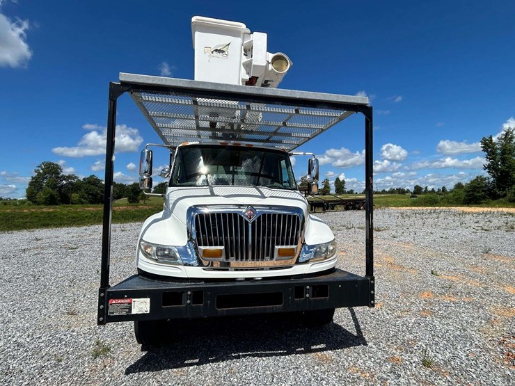2011-international-durastar-4300-image-7