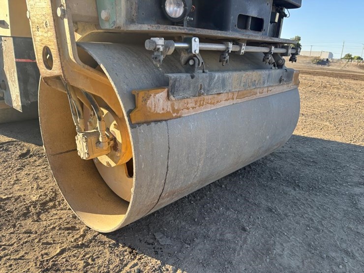 2006-caterpillar-cb-224e-image-14