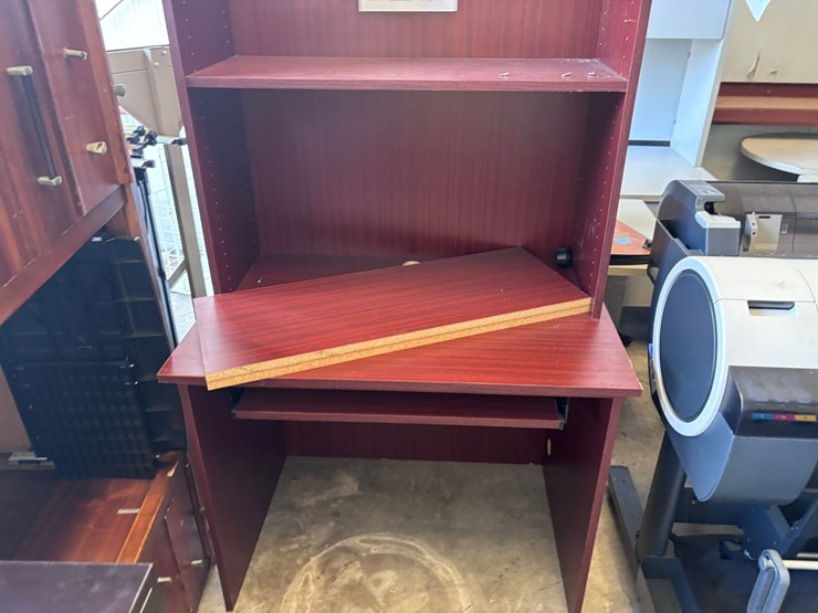 #141-•-desk-with-hutch-image-2