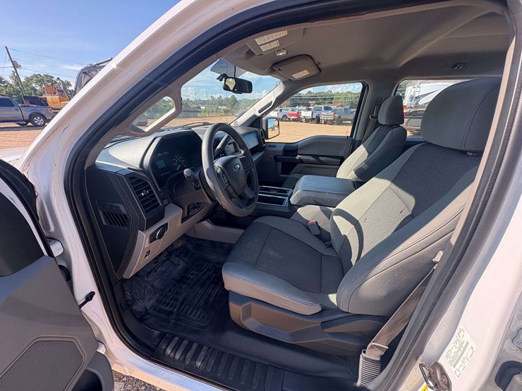 2017-ford-f150-image-10