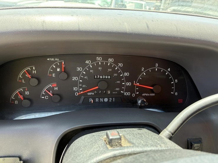 2001-ford-f450-image-29