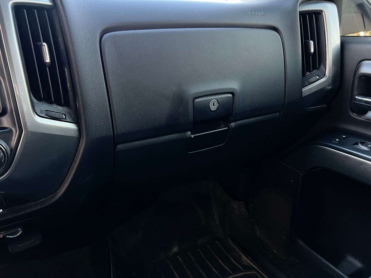 2017-chevrolet-silverado-1500-image-35