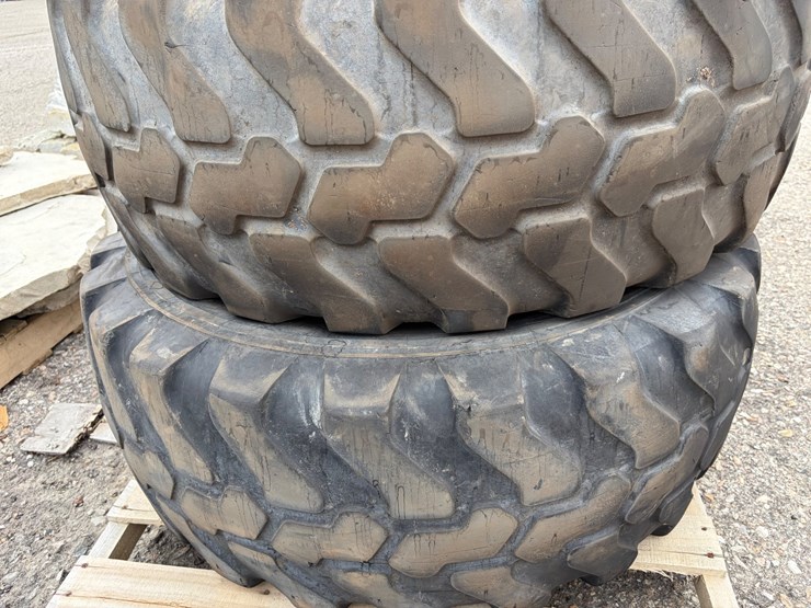 #8384-•-mitas-industrial-loader-tires-image-5