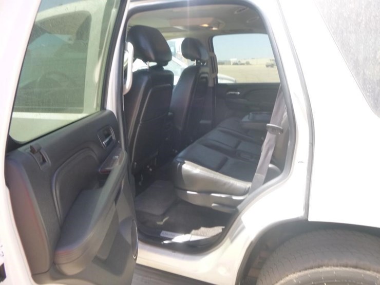 2011-gmc-yukon-denali-image-13