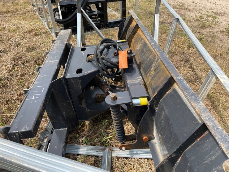 #9765-•-jct-universal-mount-dozer-blade-attachment-image-7