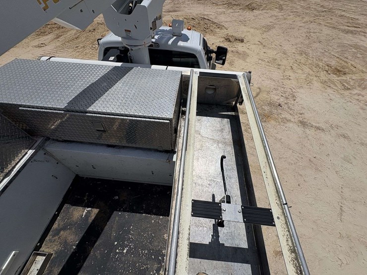 2012-altec-at200a-image-42