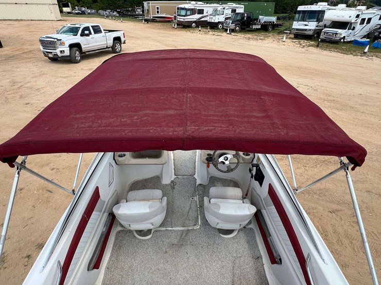 2007-glastron-gt-205-bowrider-boat-w/-volvo-penta-5.0l-v8-&-volvo-penta-sx-a-stern-drive-image-40