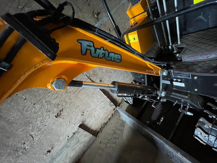 #9731-•-future-mini-excavator-image-31